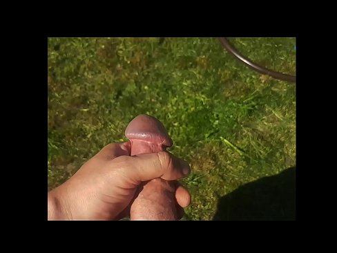 ❤️ Faigheann hottie te a pussy bándearg fucked agus cums le squirt i ghairdín samhraidh ️ Porn vk ag ga.xsexshop.ru ❌️